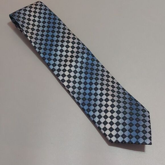Chereskin Geometric Print Blue Neck Tie - Picture 1 of 6